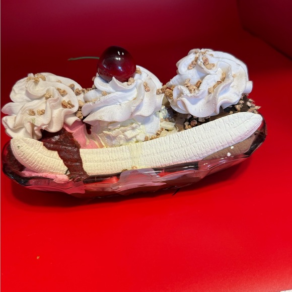 Decorative Ice Cream Sundae and Banana Split Set - Picture 9 of 12